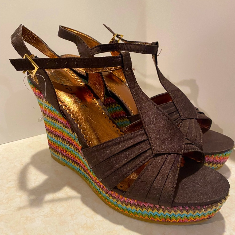 Rampage Wedge T-Strap - Brown Size 8.5